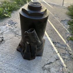 Bottle Truck Jack. 30 Tons 