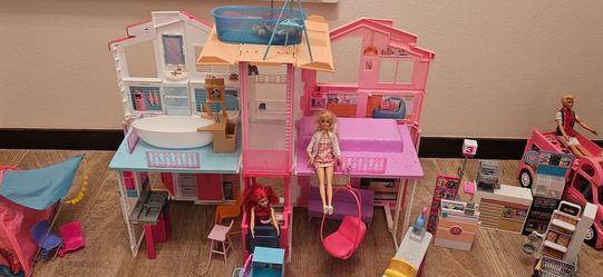 Barbie House