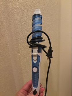 Spiral hair curler