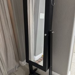 Jewelry Mirrored Cabinet Stand 