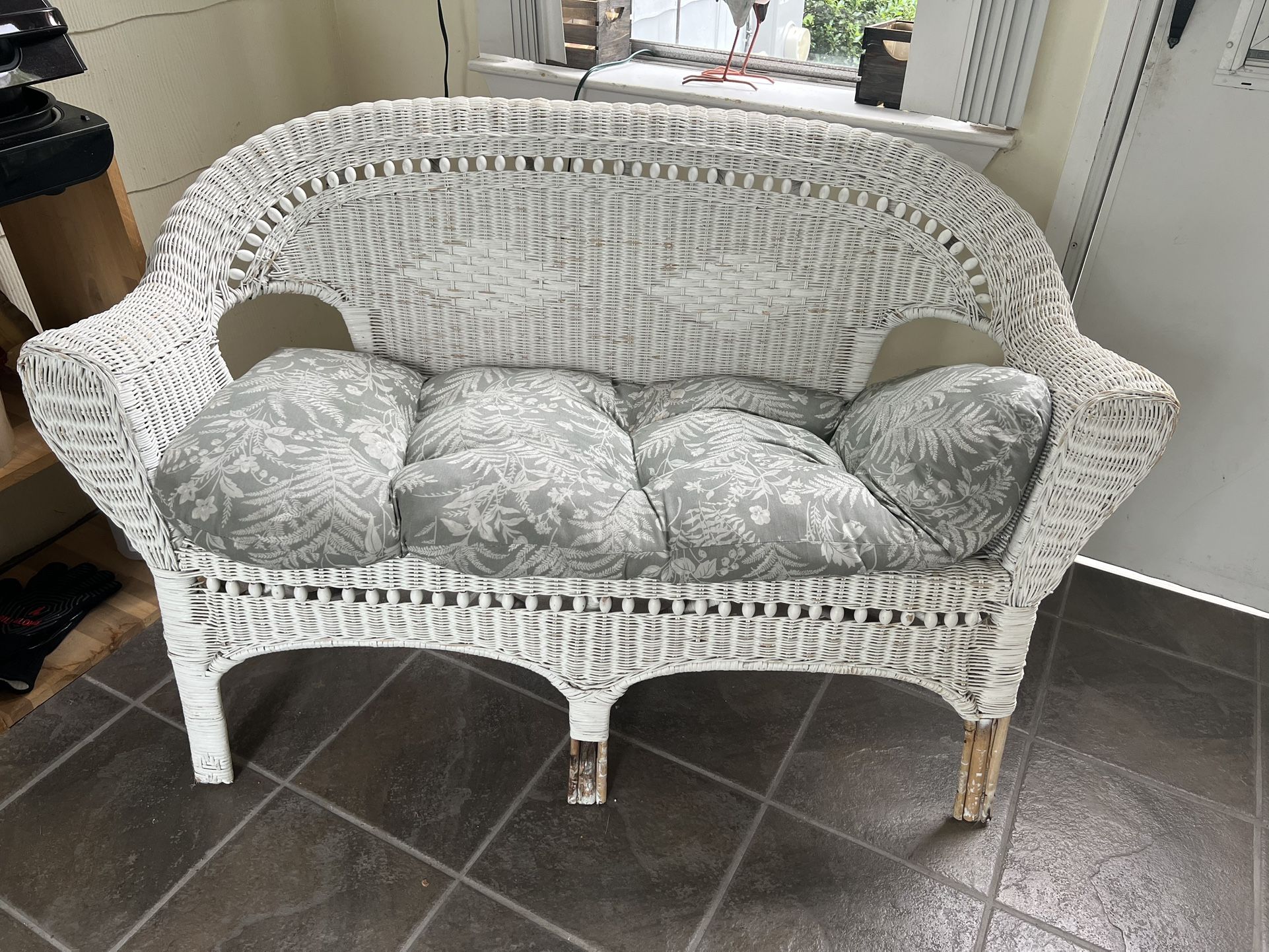 Wicker Love Seat And Chair