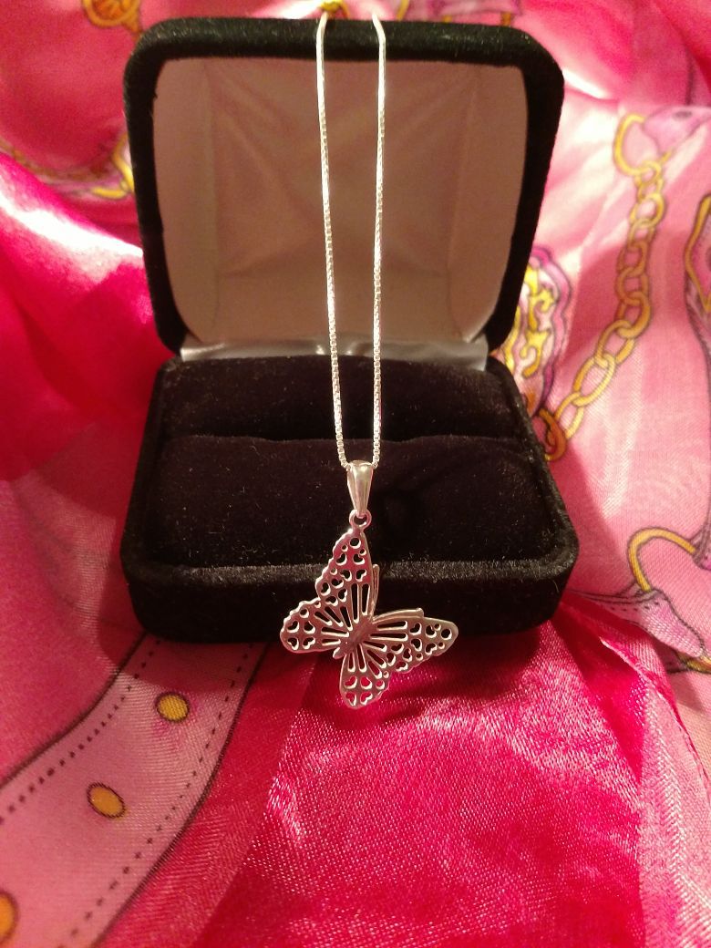 925 Sterling silver necklace with butterfly