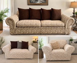 Couch set