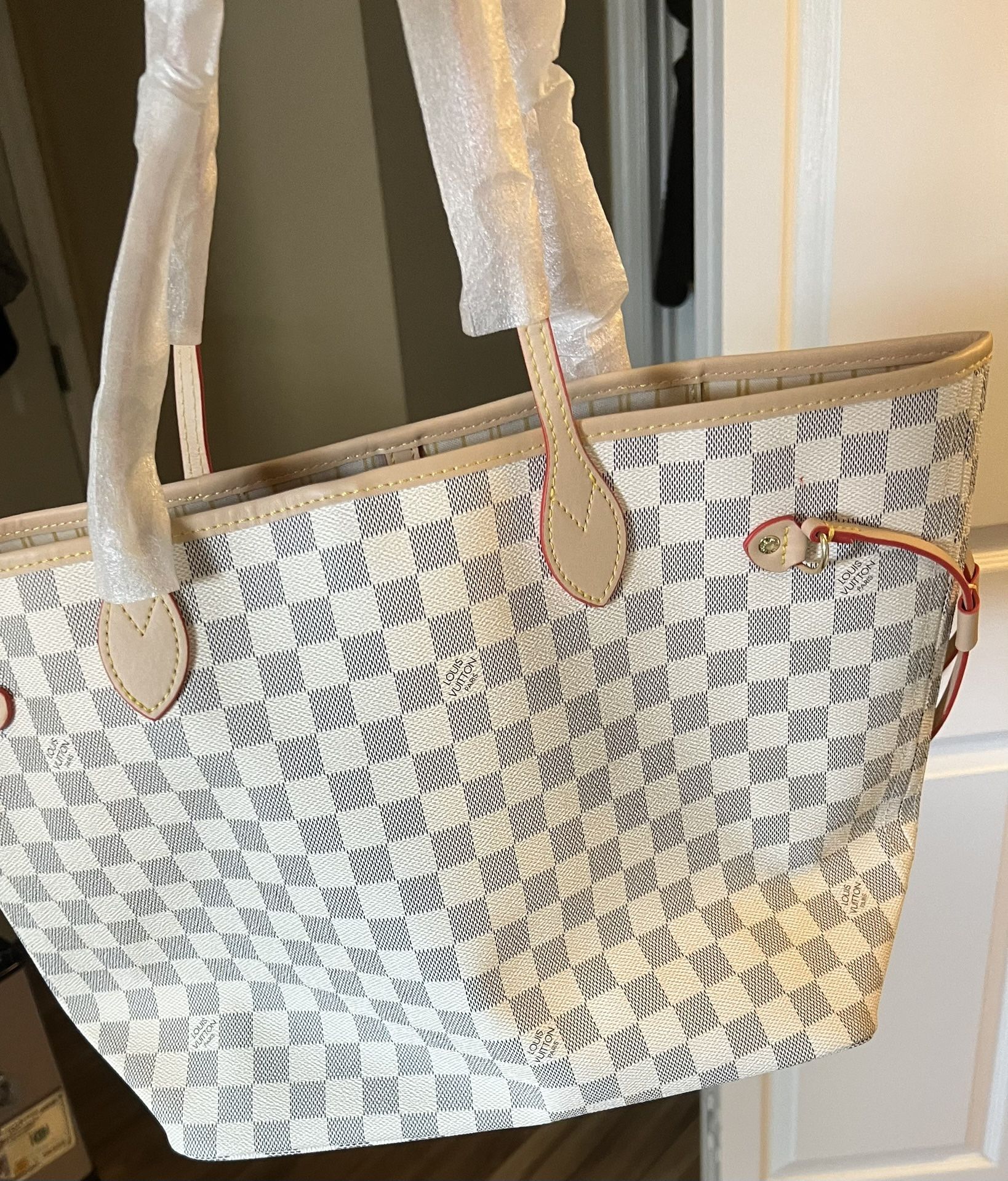 Tote Bag With Wristlet