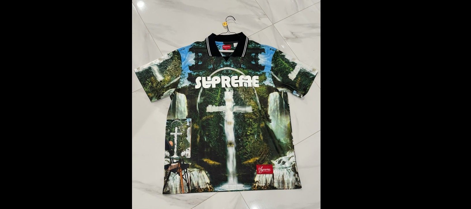 Supreme T-Shirt