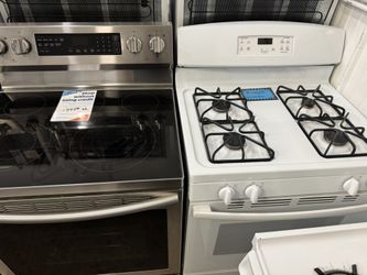 Like New Natural Gas & Electric Stoves