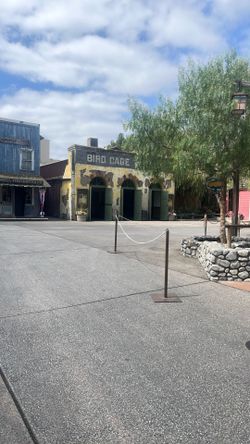 Knotts berry farm ticket