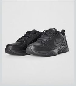 Nike Monarch IV
