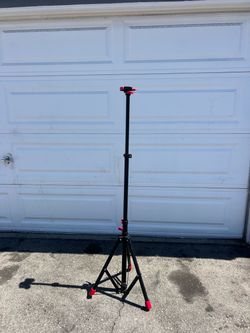 Husky Tripod