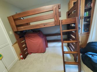 Wood Frontier XL loft bed