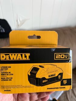 DeWalt 20V Max 5Ah Lithium Ion Battery DCB205
