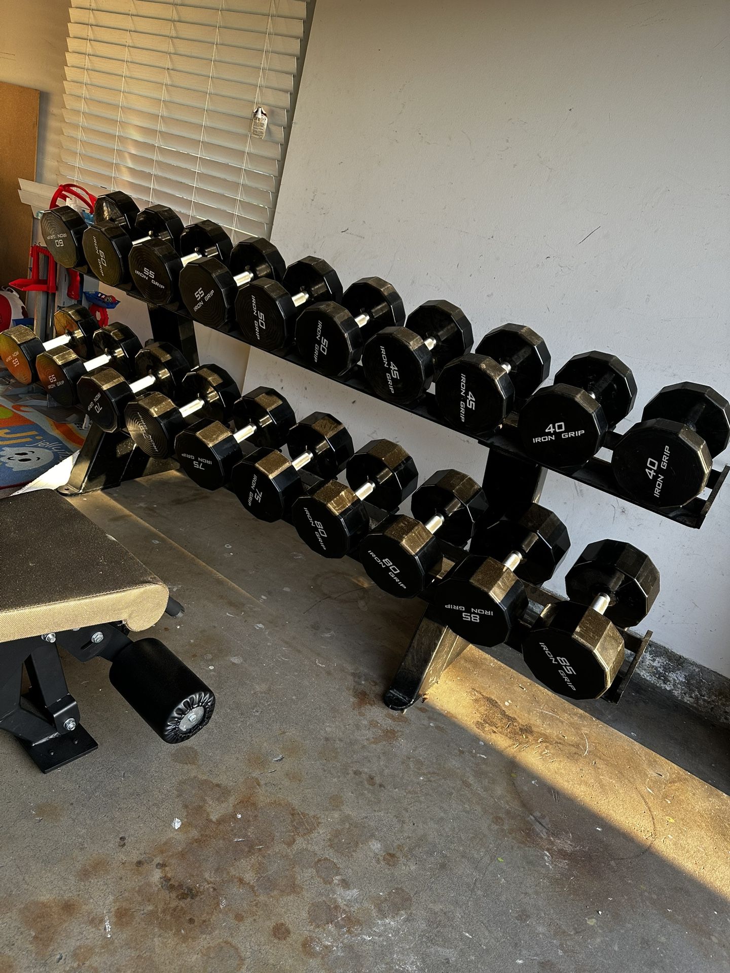 Iron Grip Dumbbells and Rack 40-85 LBS Pairs