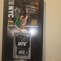 UFC Limited Edition; Conor McGregor Signed Glove 