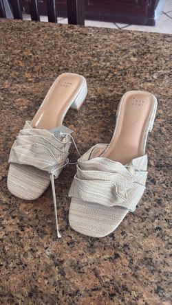 Sandels