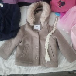 Cute bundle of 19 pieces girls 2T clothing