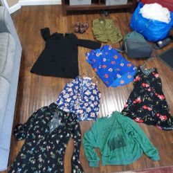 Woman's Assorted Clothing Size Medium 