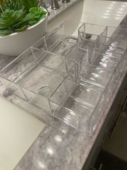 Acrylic organizer