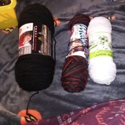 Yarn Set Of 3