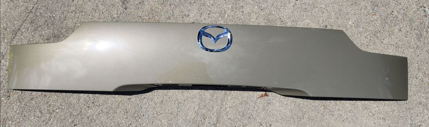 2025 2026 MAZDA CX50 CX-50 LIFTGATE OUTTER MOLDING TRIM