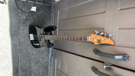 Hondo Guitar