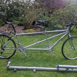 Tandem Bike And Vehicle Mount