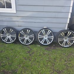 2 Crave Chrome 22s 5x115