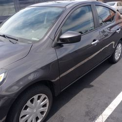 2015 Nissan Versa SV