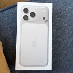 Factory unlocked IPhone 17 promax 512g