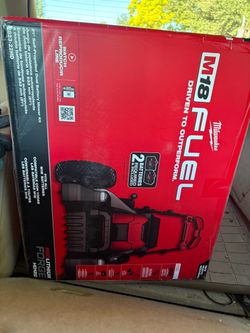 Milwaukee M18 FUEL 21" Self-Propelled Dual Battery Mower Kit