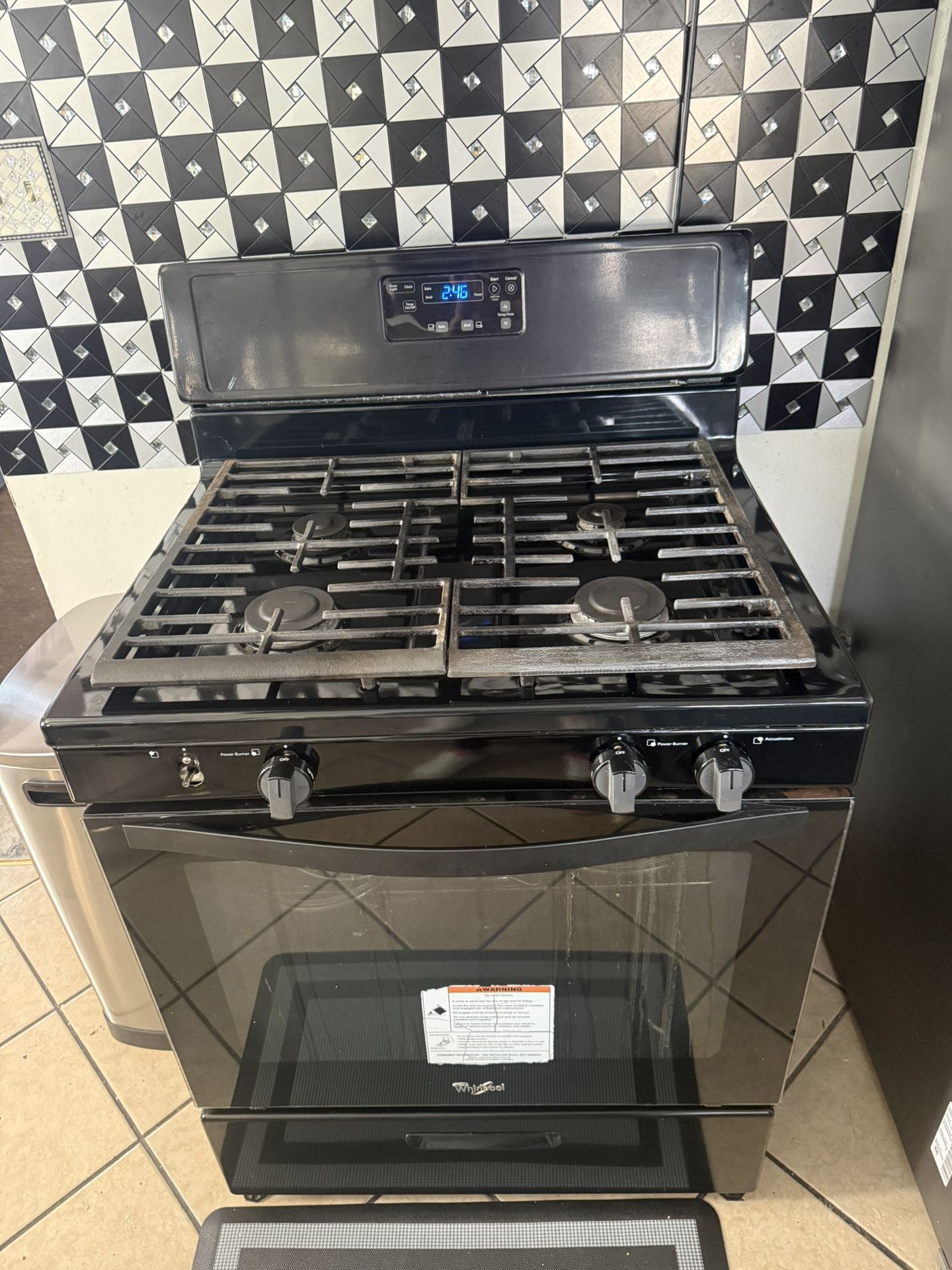 🔥 Great Deal! Black Whirlpool Gas Stove/Oven Combo
