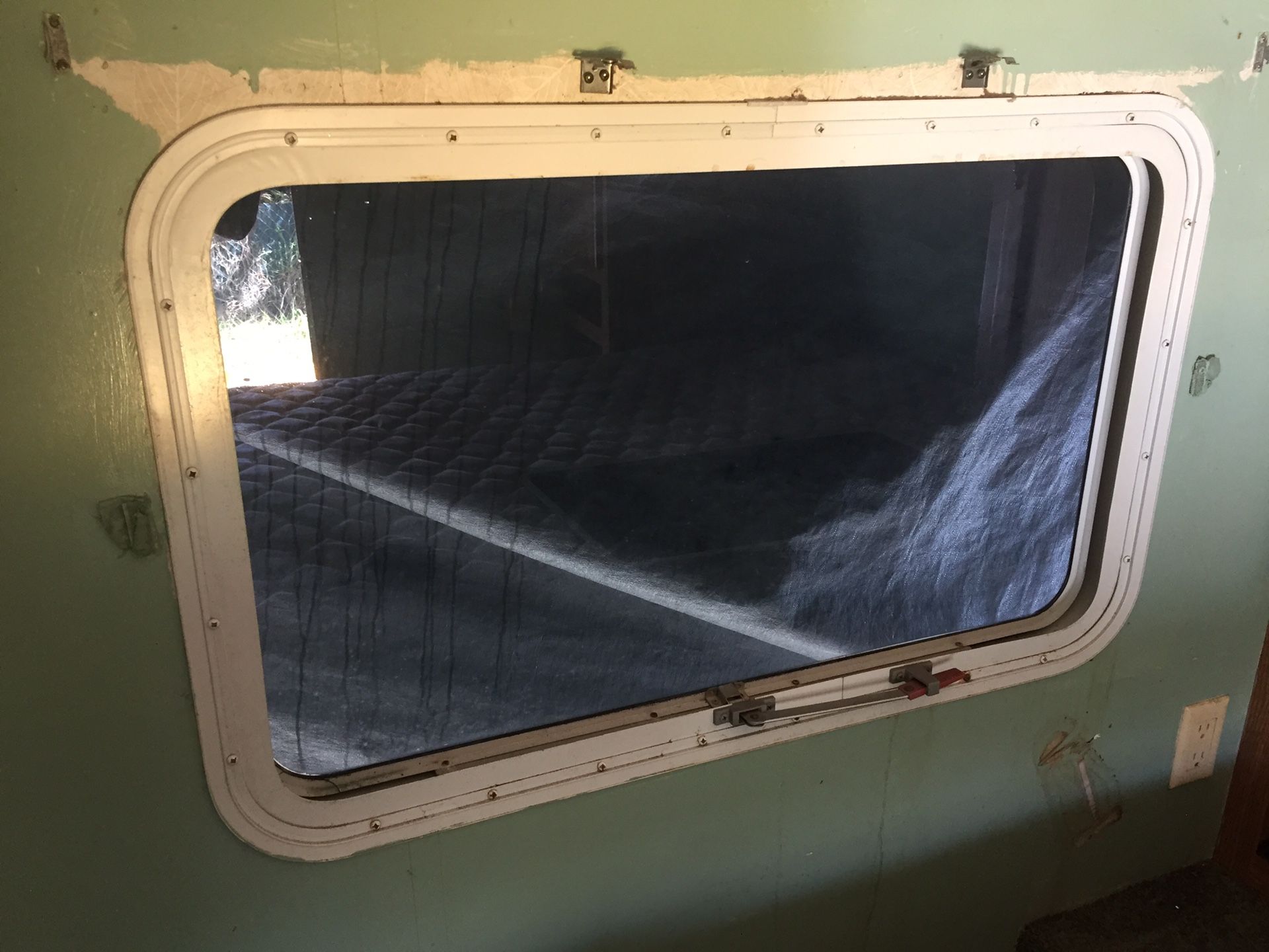 Used RV Camper Windows and Parts