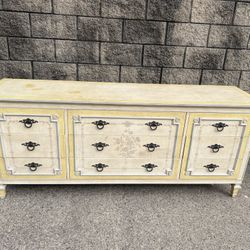 JOHN WIDDICOMB 9 drawer dresser w/mirror 