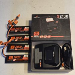 RC Car Spektrum RC S2100 G2 AC Smart Charger And Batteries