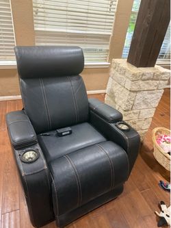 Free Free Free  Power Recliner - dog chewed wires at the bottom