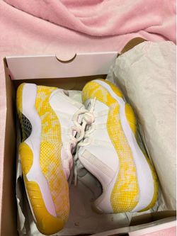 Women’s Jordan 11s