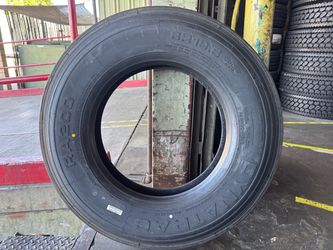 8r19.5 tires