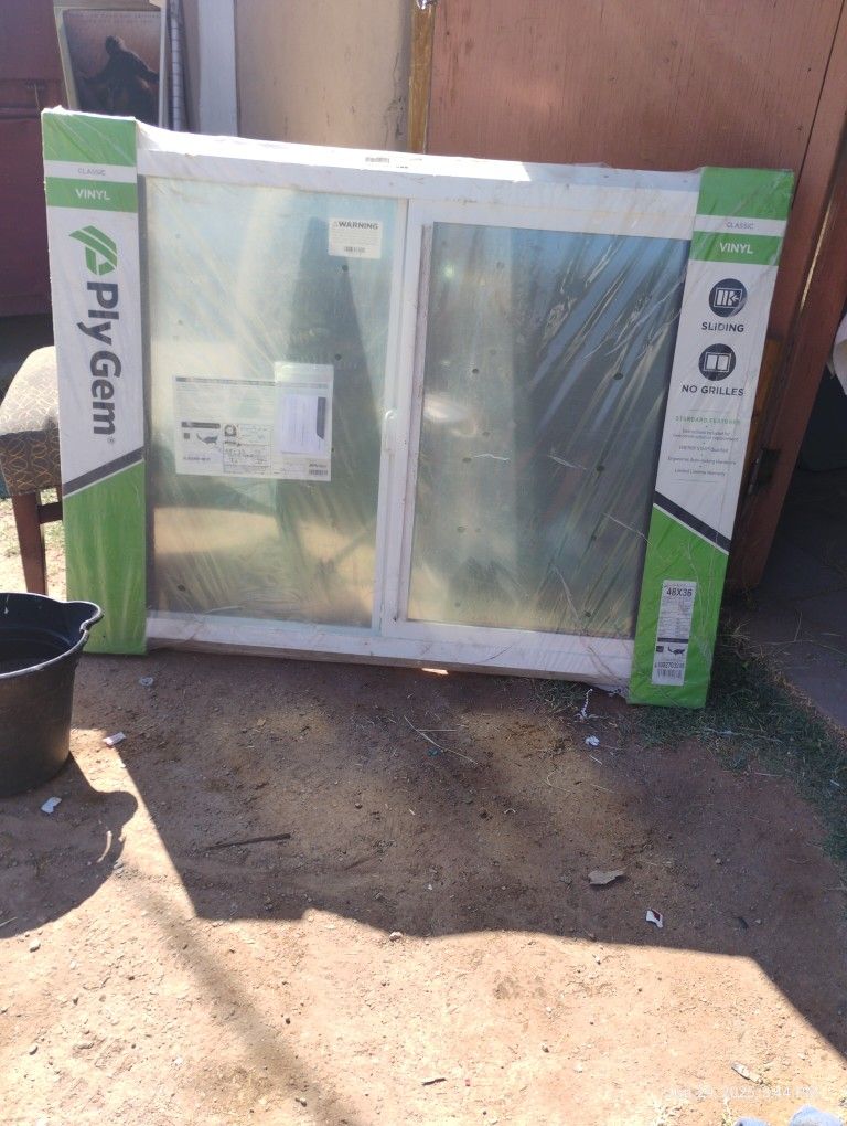 Ply Gem Glass Window