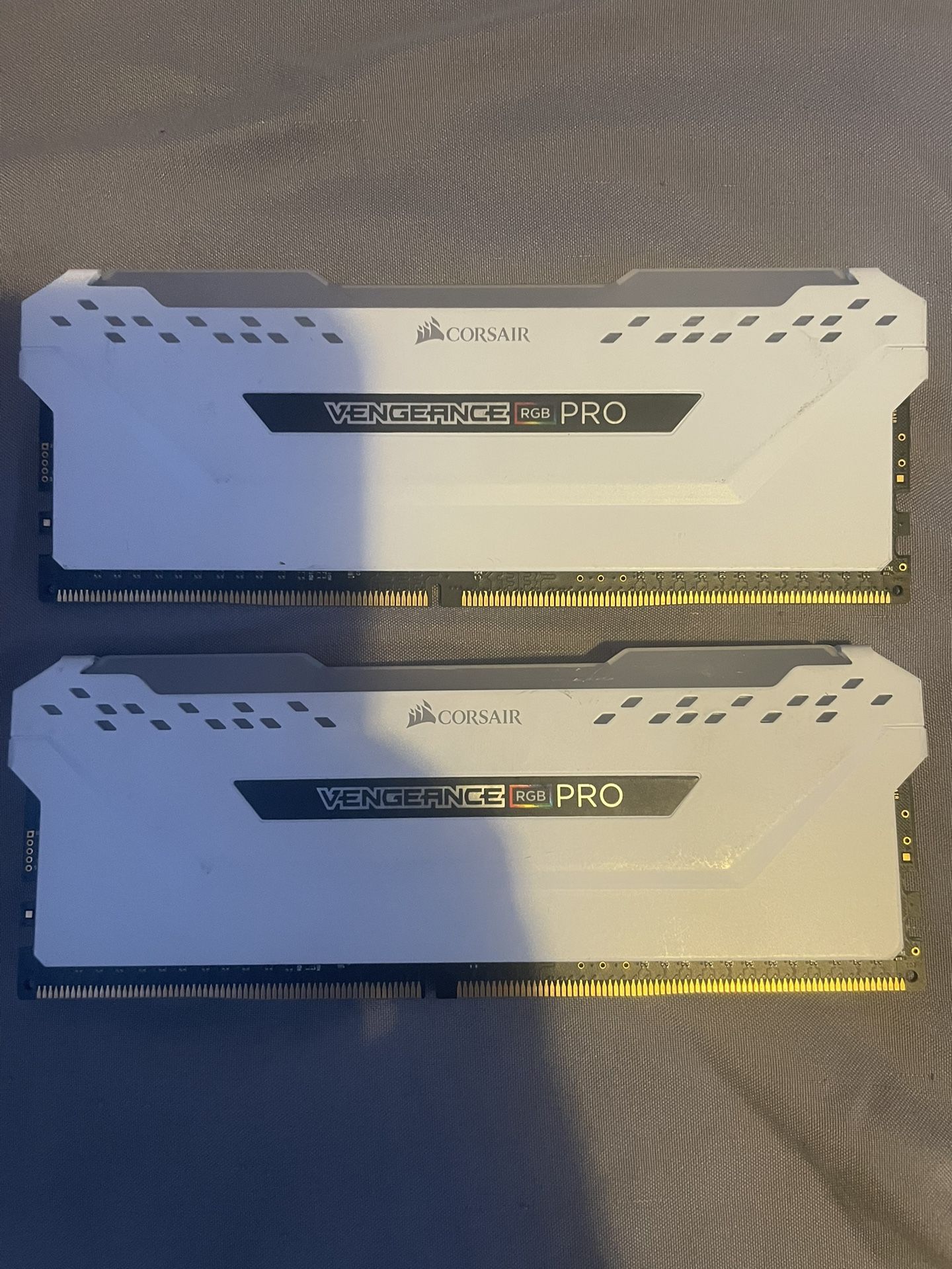 Corsair Vengeance RGB pro 16GB