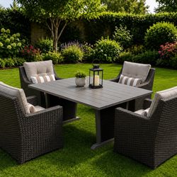 Outdoor Furniture Set 