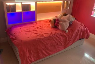 Twin Bed with Trundle