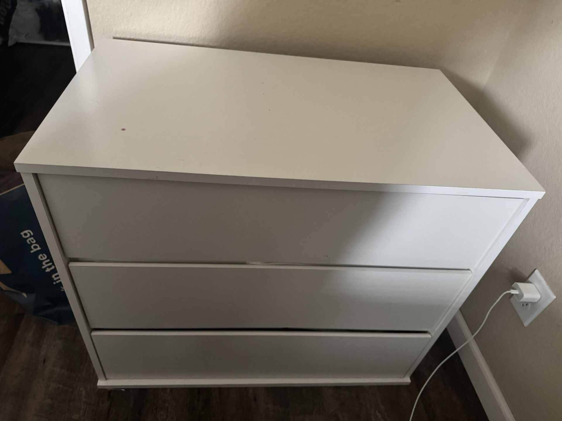 Nightstand /dresser