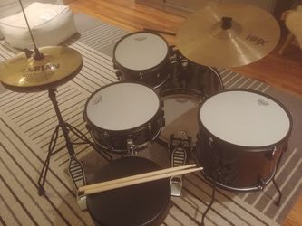New Children's Ludwig drumset