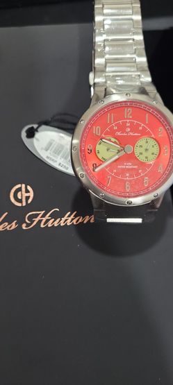 Arles Hutton NEWPORT PAGNELL - WATCH