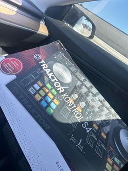 Traktor DJ Controller MK2 S4