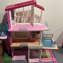 Barbie dream house