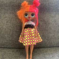 LOL Surprise OMG Neonlicious Fashion Doll