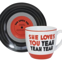 The Perfect Valentine’s gift: brand new set The Beatles “She Loves You.. Yeah Yeah Yeah” ceramic Cup&Saucer.