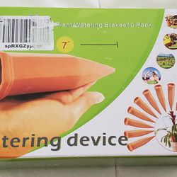 *BRAND NEW Plant Watering Stakes 10 Pack