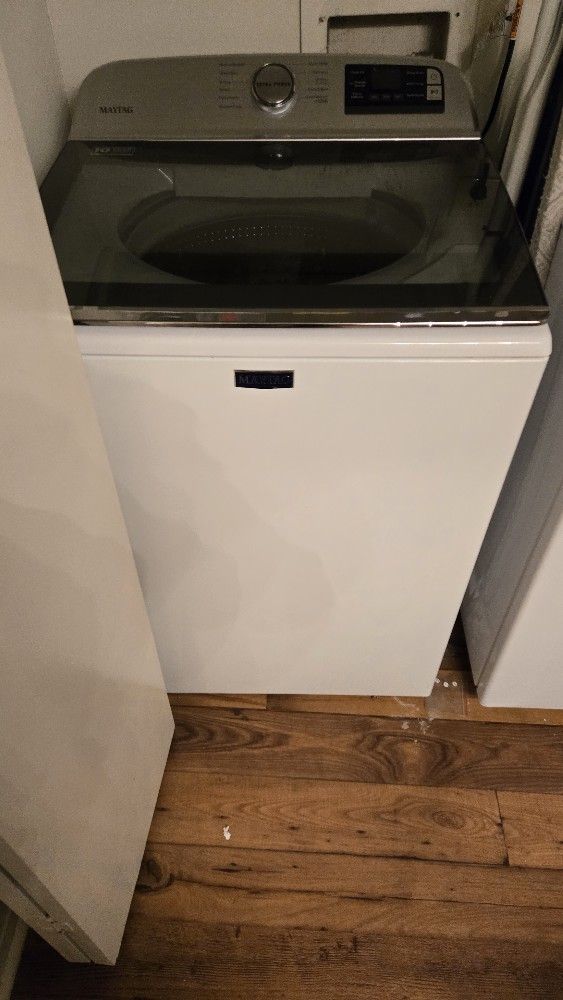 Maytag Washer and Dryer Set