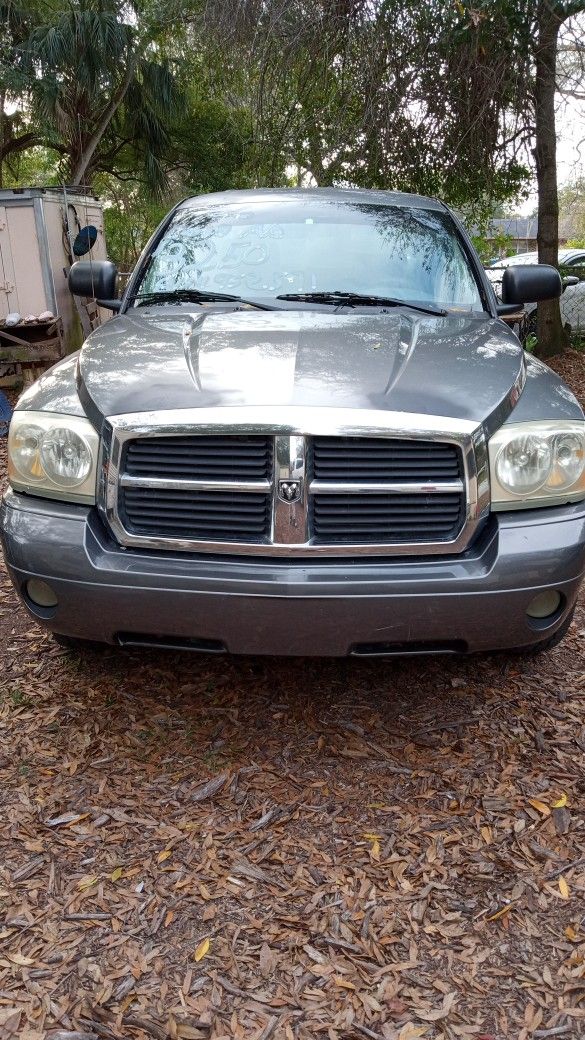 2006 Dodge Dakota